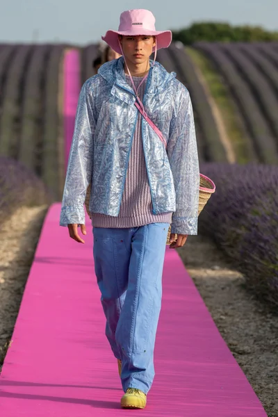 Look 55
